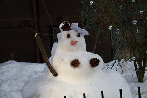 Squat snowlady