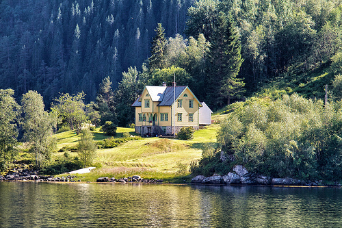 Hokøyna Island, in the Osterfjorden